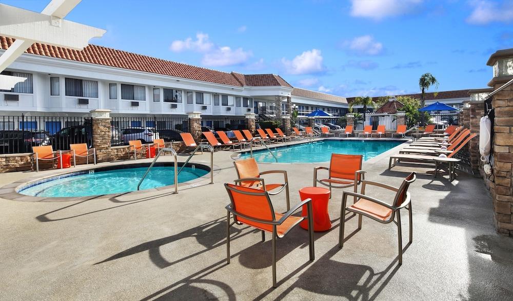Tropicana Inn & Suites Anaheim Dış mekan fotoğraf