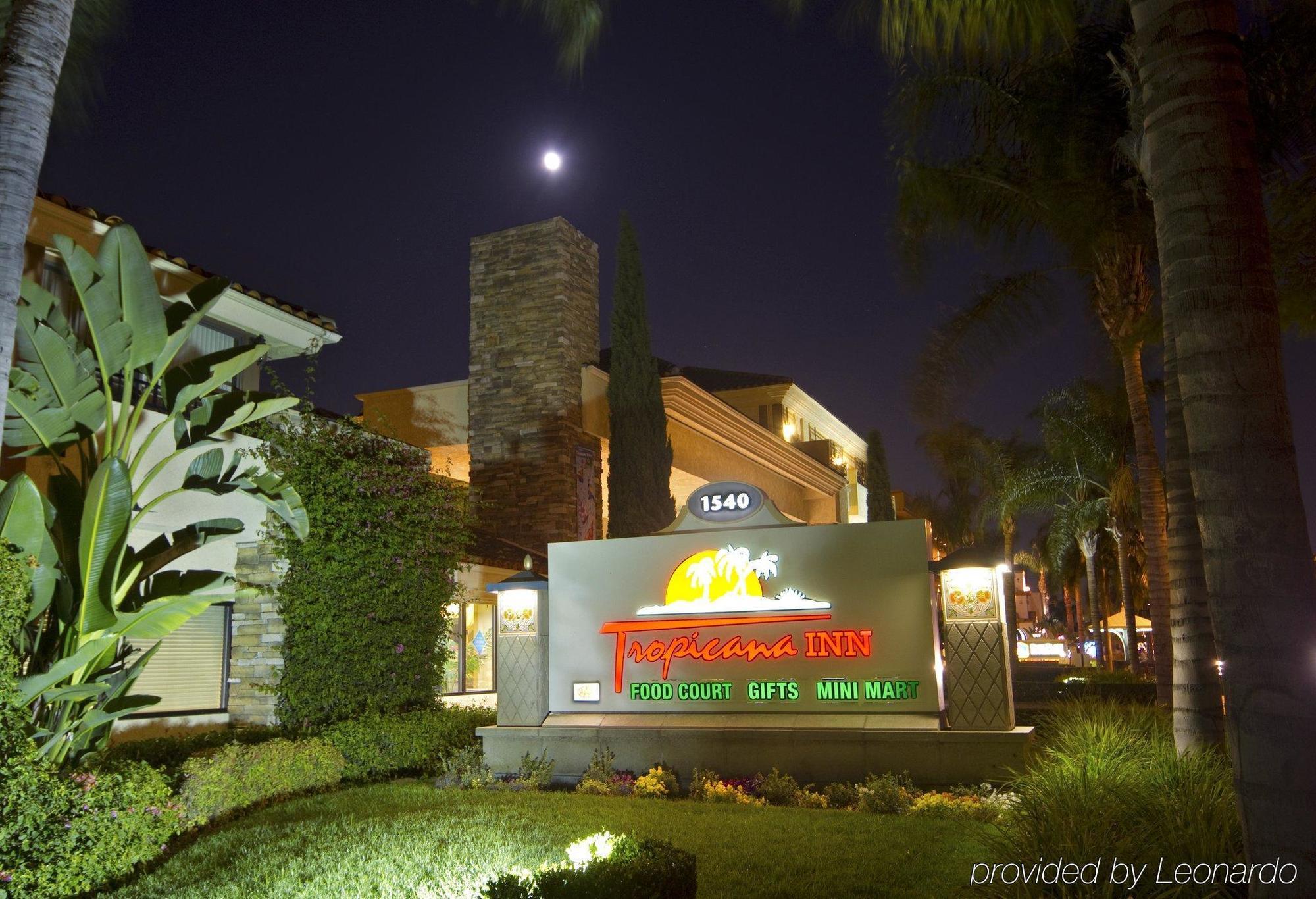 Tropicana Inn & Suites Anaheim Dış mekan fotoğraf