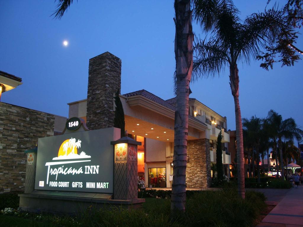 Tropicana Inn & Suites Anaheim Dış mekan fotoğraf